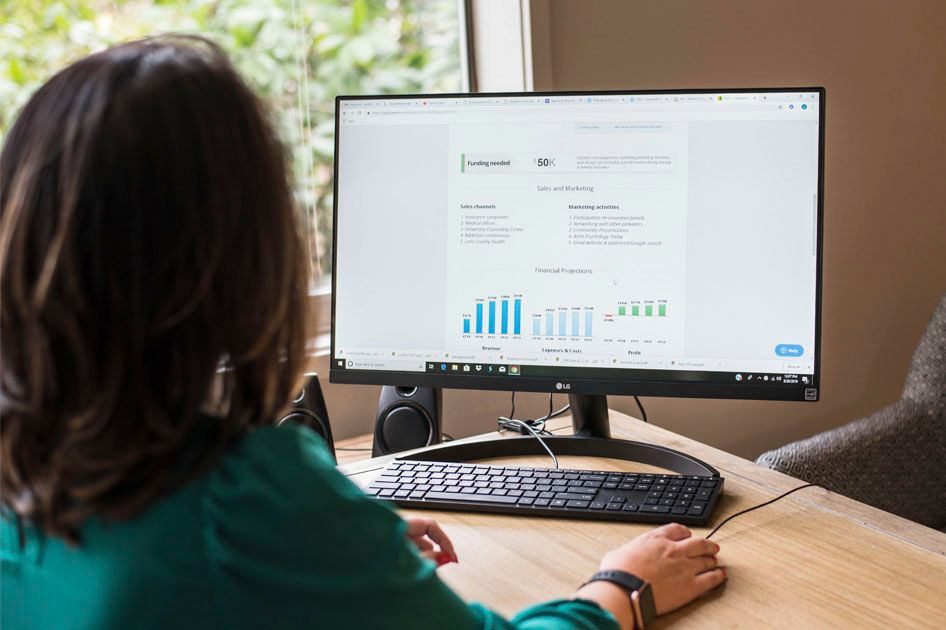 Jessica uses LivePlan to manage her business and plan for growth