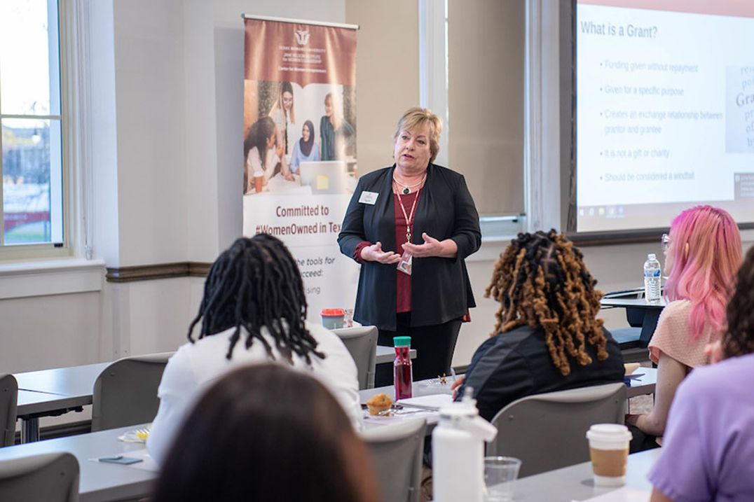 Tracy Irby, Director of the Center for Women Entrepreneurs at Texas Woman’s University, conducting a workshop for entrepreneurs.